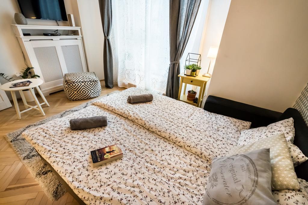 Bpr Charming Design Apartment With Balcony, A/C Budapesta Exterior foto